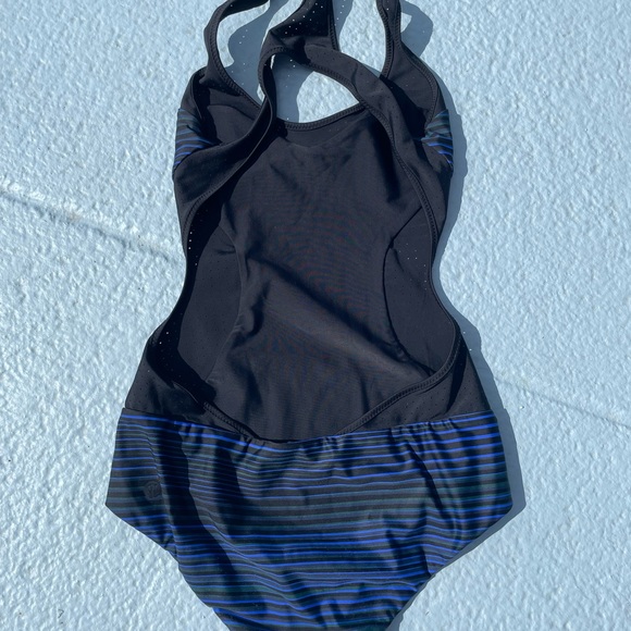 Lululemon Tidal Flow Racerback One Piece, Woman’s Swimsuit - Picture 2 of 5